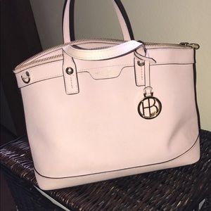 Henri Bendel bag